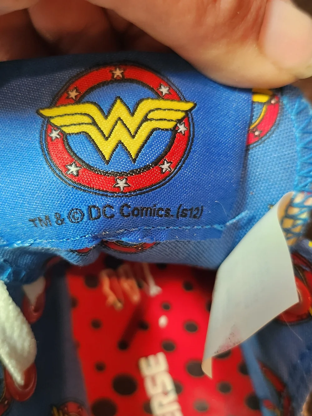 Converse Wonder Woman Comic Pop Art Sneakers - Blue, Red, Yellow, White - Picture 11 of 12